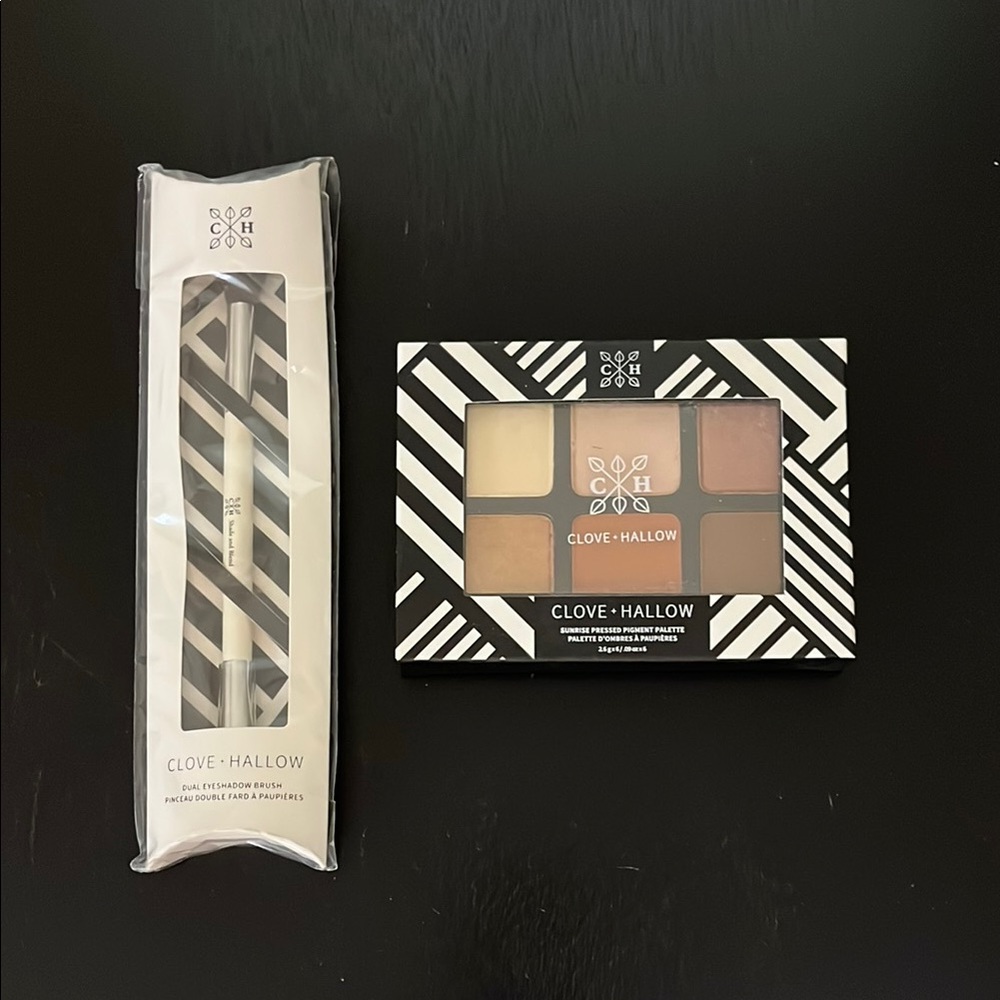 NWT Neutral Eyeshadow Palette & Brush Set